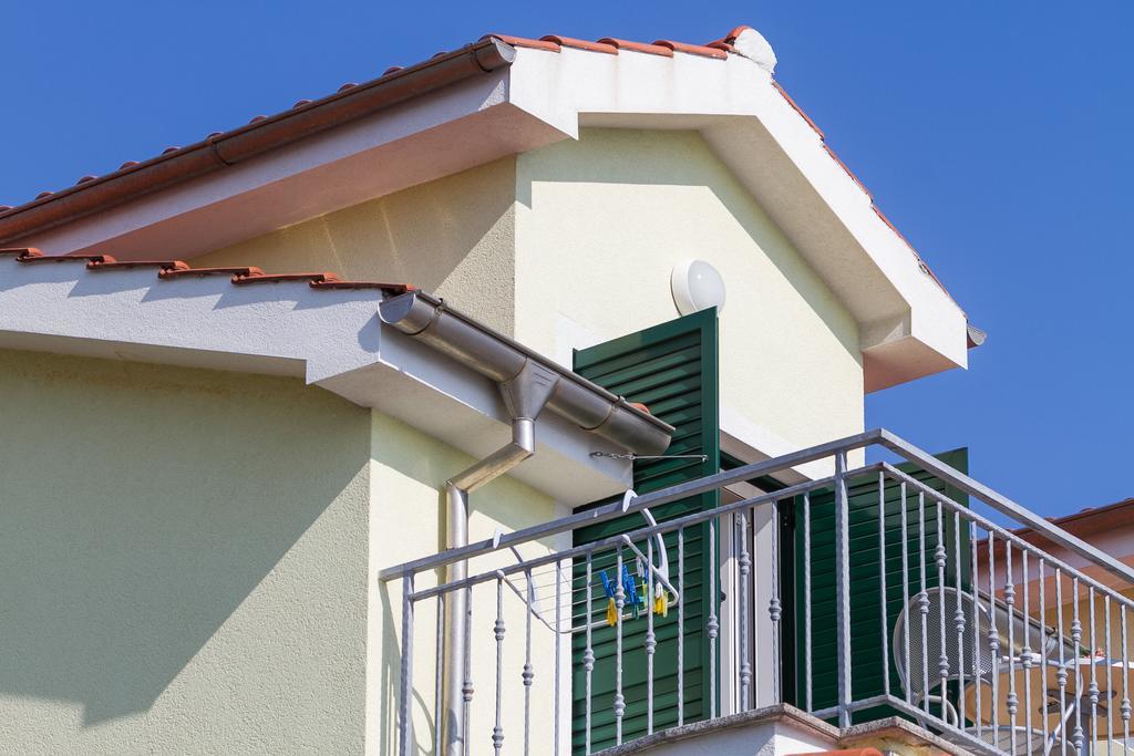 Apartments Vukelic Klenovica Exterior photo