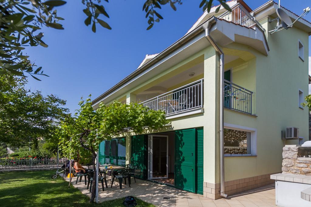 Apartments Vukelic Klenovica Exterior photo